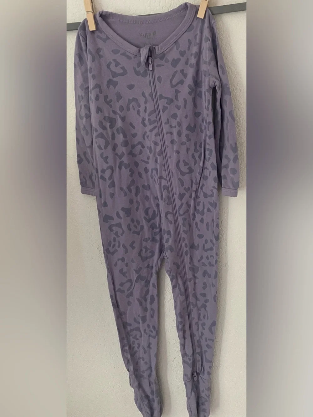 Kyte Baby Purple Leopard Print Zip Footed Pajama Onesie